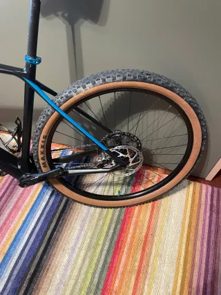 Bicicleta btt Cube Reaction One