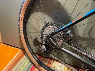 Bicicleta btt Cube Reaction One