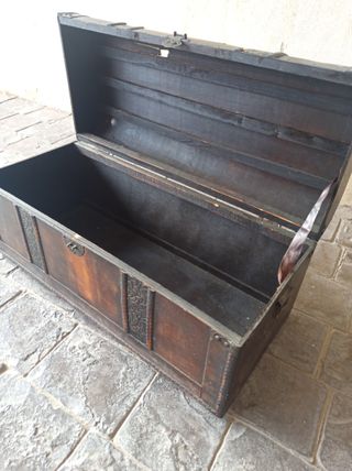 Baúl de madera