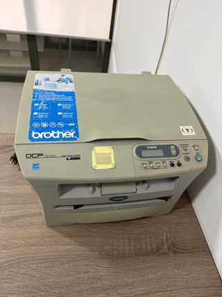 Impresora Brother DCP7010L Láser Multifunción