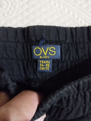 Pantaloni tuta neri 14-15 anni.