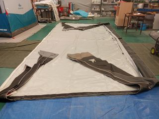 Avance de caravana T-1000