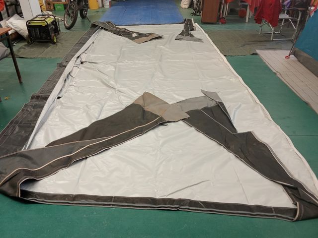 Avance de caravana T-1000