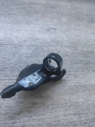 Mando SRAM NX 12 velocidades