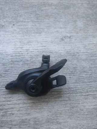 Mando SRAM NX 12 velocidades