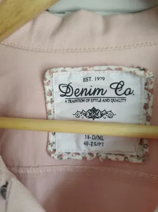 Cazadora vaquera rosa Denim Co.
