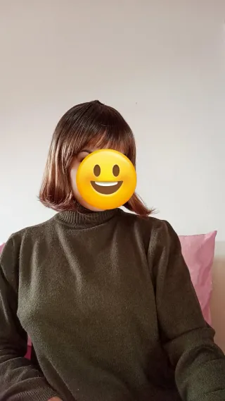 Parrucca sintetica castana resistente al calore