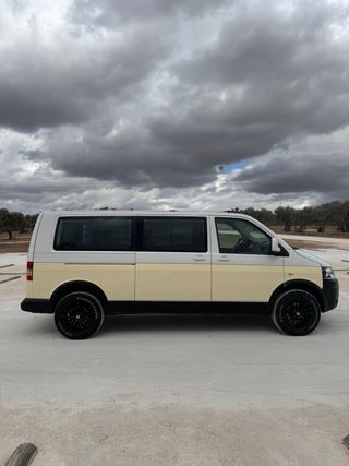 Volkswagen Caravelle 4 Motion 2008