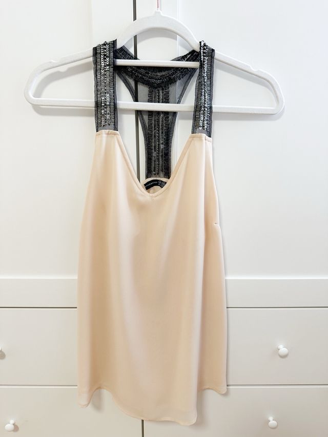 Blusa tirantes lentejuelas beige y negro