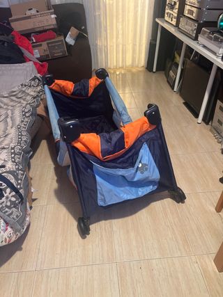 Cuna de viaje para bebé. tengo 2 eguales dif. colo
