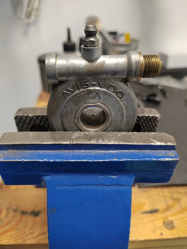 Reenvío Cuentakilómetros VDO-AVIS