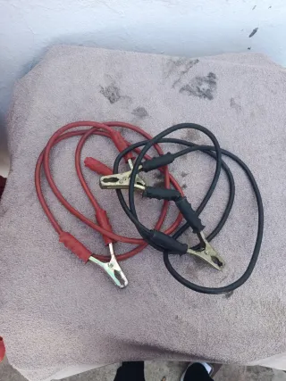 Pinzas de coche para arrancar baterías