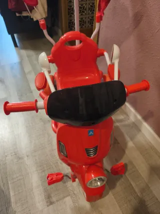 Triciclo Rojo Estilo Moto