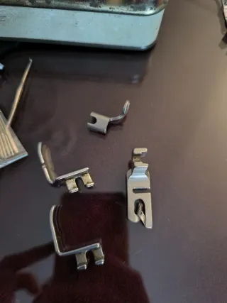 Piezas y accesorios máquina coser Singer