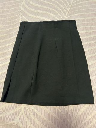 Falda negra tubo
