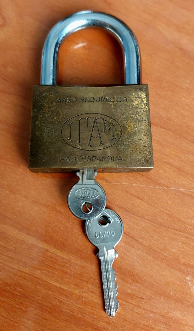 Lote 3 Candados IFAM y TIFON con llaves