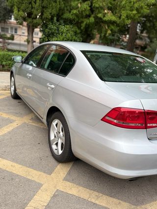 Volkswagen Passat 2012