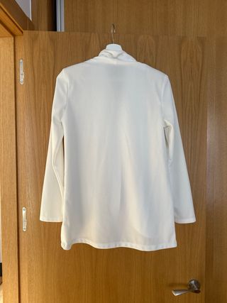 blazer americana blanca abierta