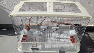 Jaula grande para pájaros