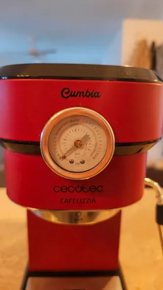 Cafetera Cecotec Cumbia en perfecto estado.