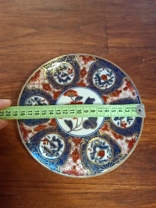 Plato japonés Imari pintado a mano