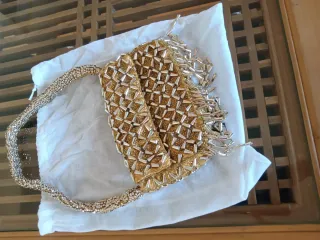 Bolso fiesta Zara abalorios dorado y plata