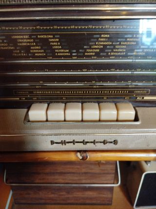 Radio Philips Antigua