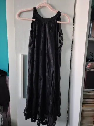 Vestido fiesta negro con lunares