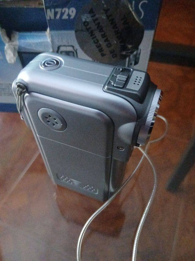 Videocámara N729 Plata