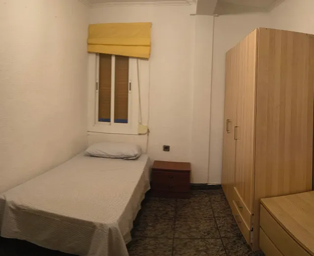 Habitación amueblada para alquilar