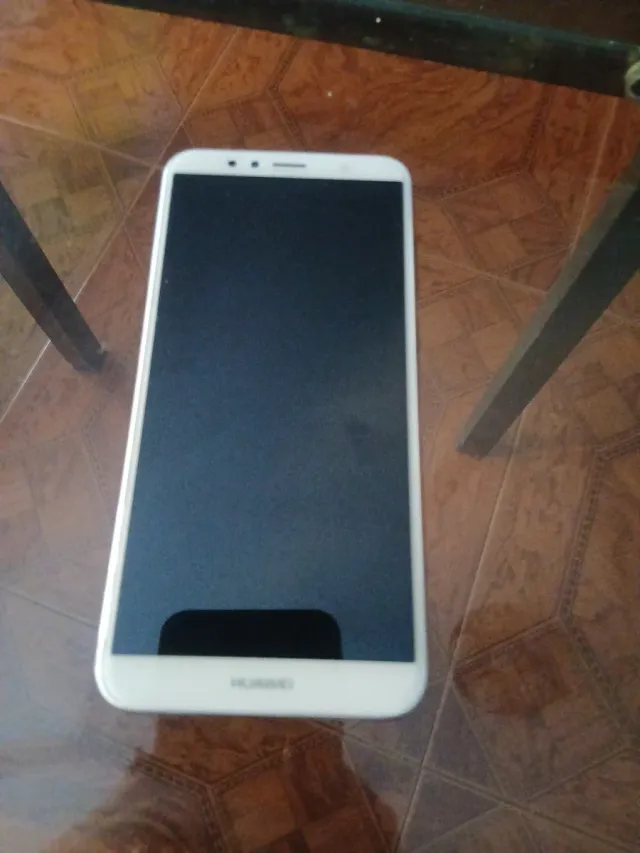 Móvil Huawei Blanco y Negro