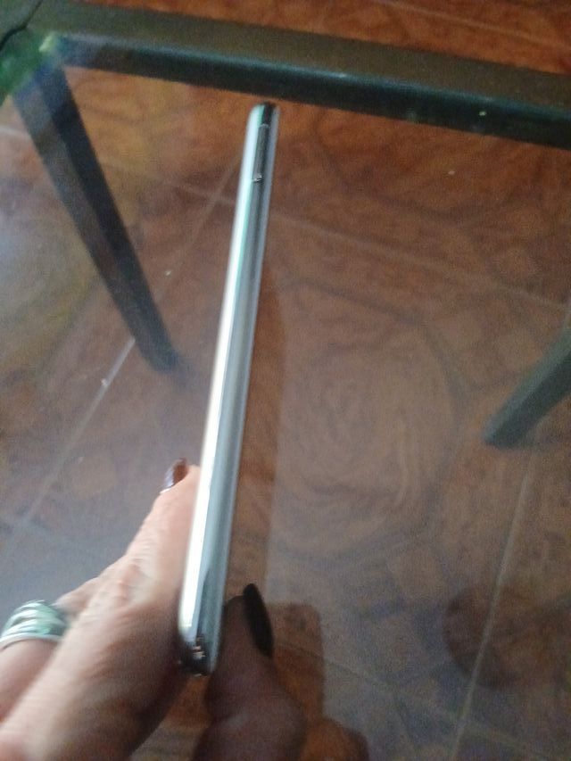 Móvil Huawei Blanco y Negro