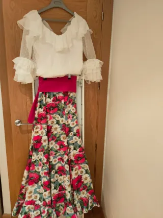 Falda flamenca floral
