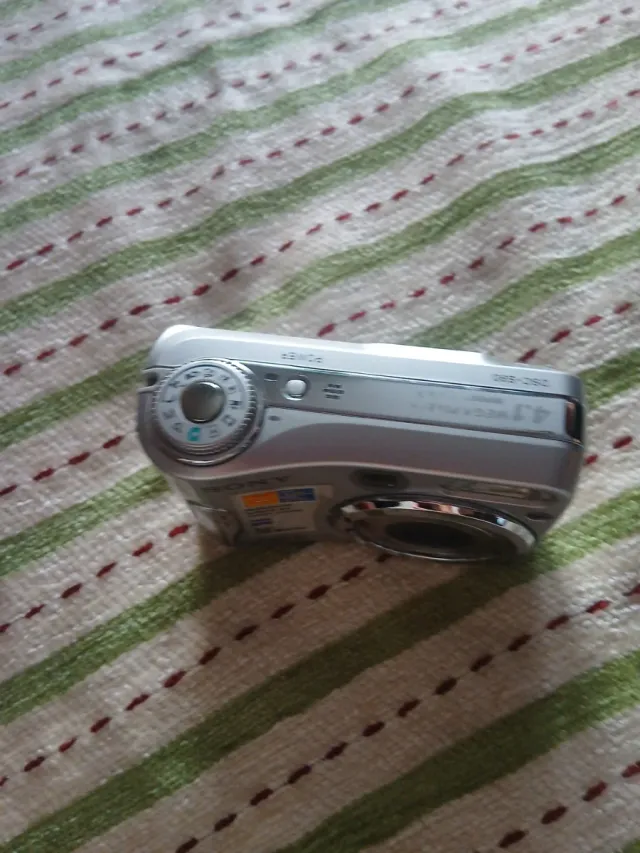 Cámara Sony Cyber-shot Plata