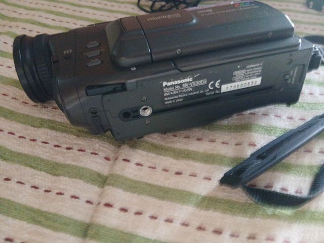 Videocámara Panasonic Negra