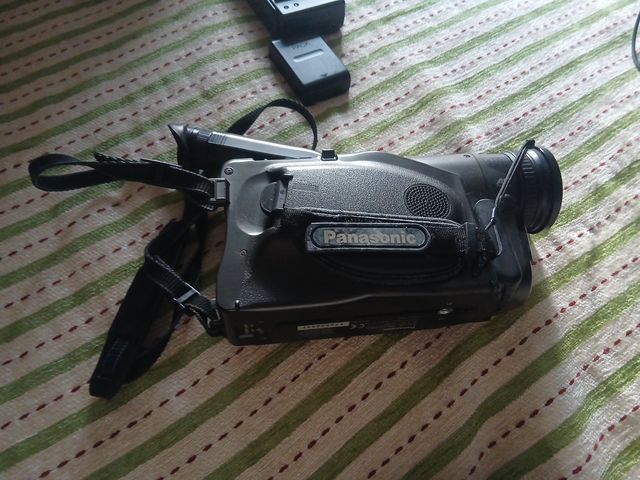 Videocámara Panasonic Negra