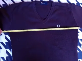 Jersey Fred Perry Cuello Pico Marrón