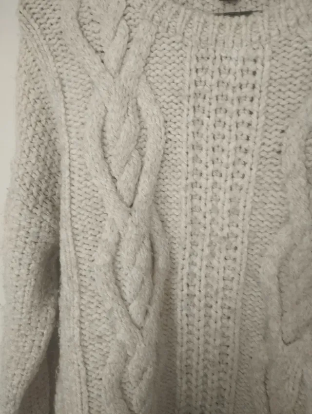 Jersey Kiabi beige talla M