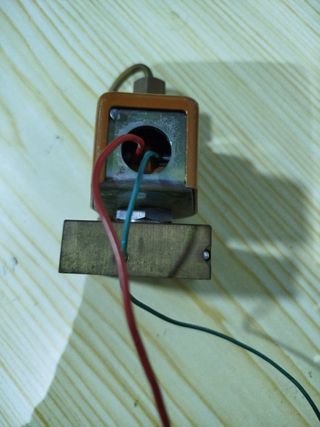 Electroválvula Lucifer 24 VDC 8 W 3 vías