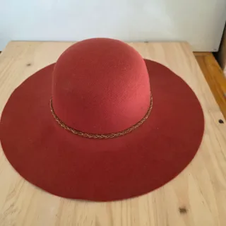 REGALO Sombrero de ala ancha rojo