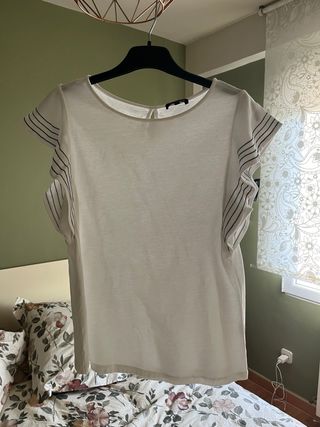 Camiseta volantes Massimo Dutti