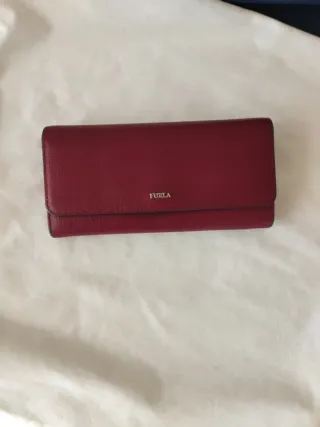 Monedero Furla Original color cereza