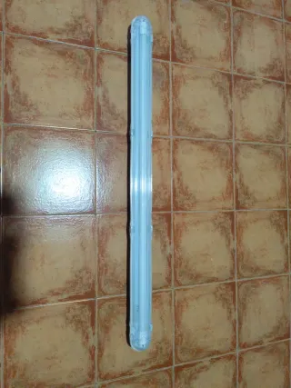 Pantalla luz fluorescente 1,30m