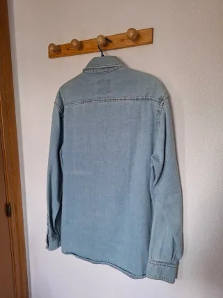 Sobrecamisa vaquera Mango