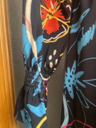 Vestido Kling estampado floral manga larga