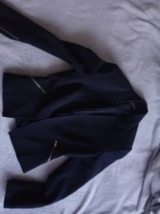 Americana entallada mujer negra