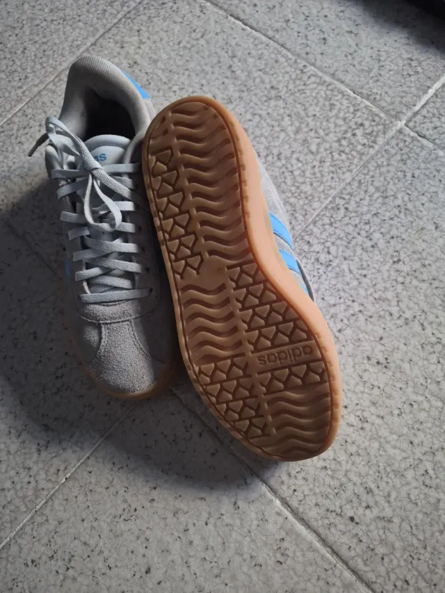 Las vendo pq m van justas, pero me encantan. Zapat