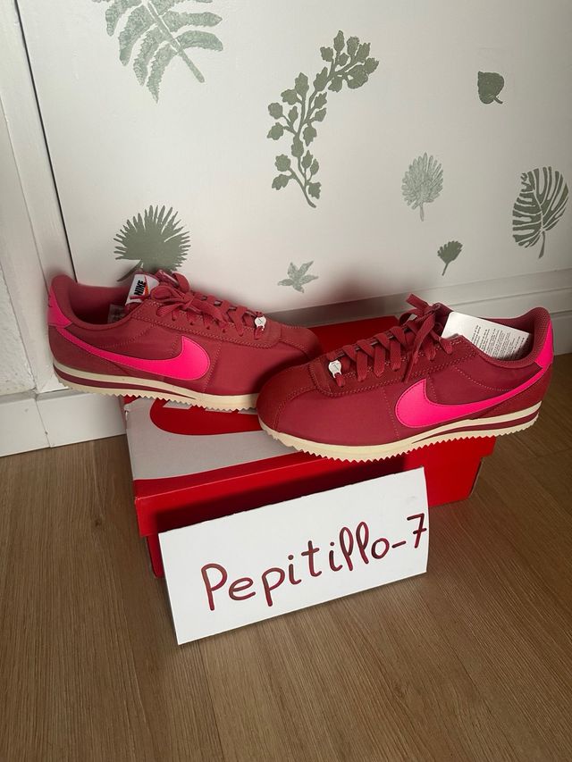Nike Cortez Talla 40 Fucsia