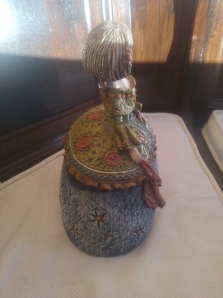Figura cerámica menina ceramica