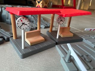 Tren de madera con accesorios